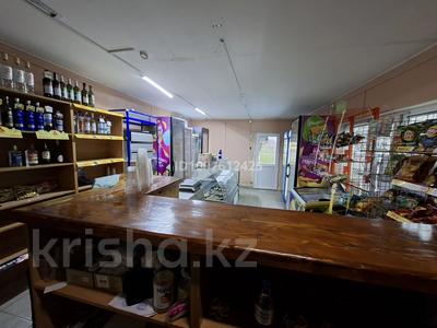 Магазины и бутики, общепит · 40 м² за 270 000 〒 в Уральске, мкр Жана Орда