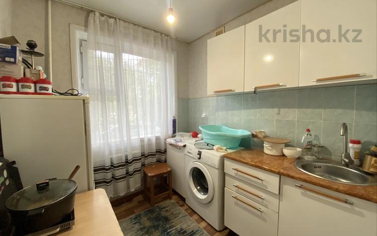 2-комнатная квартира · 44 м² · 1/5 этаж, Пришахтинск, 23й микрорайон 26 за 11 млн ₸ в Караганде, Алихана Бокейханова р-н — фото 2