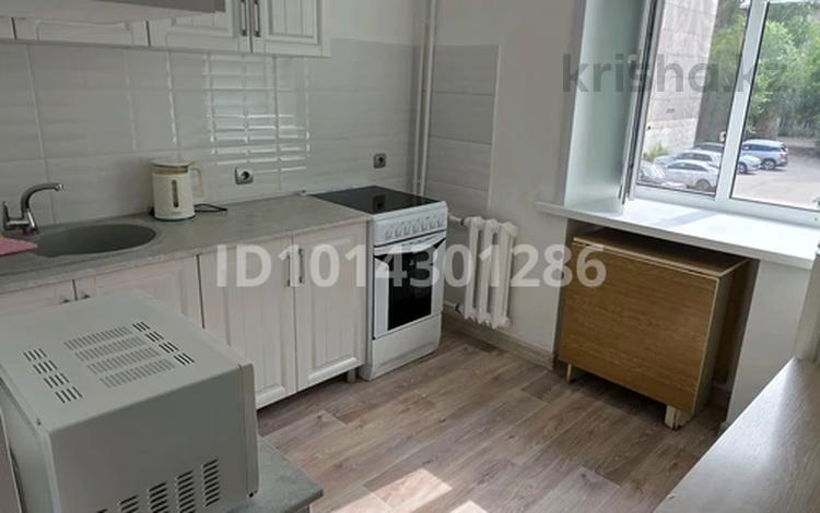 1-комнатная квартира · 35 м² · 2/5 этаж, мкр Новый Город, Ерубаева 50/2 — Школа 93 за 180 000 ₸ в Караганде, Казыбек би р-н — фото 2