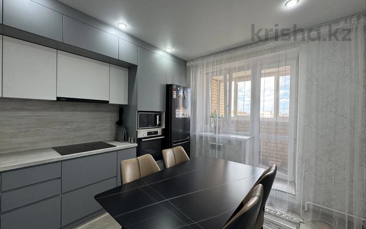 3-комнатная квартира · 85.5 м² · 9/9 этаж, Академика Чокина 164/2 — Чокина Камзина за 45 млн ₸ в Павлодаре — фото 2