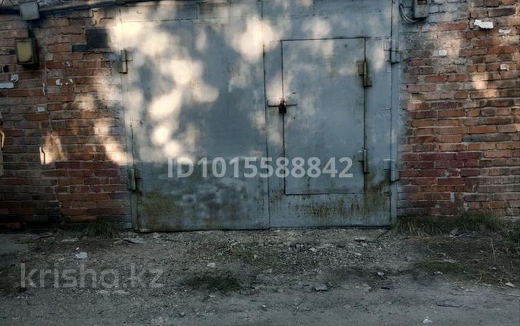 Гараж · 24 м² · Пр Абая 107/В — На против магазина бакэлектроснаб, бағасы: 30 000 ₸ в Усть-Каменогорске — фото 2