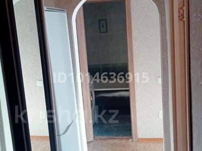 2-комнатная квартира · 70 м² · 5/5 этаж, мкр 8 — Прямо возле остановки за 150 000 ₸ в Актобе
