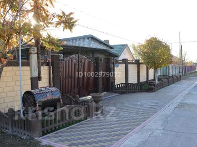 Жеке үй · 4 бөлме · 156 м² · 8 жүзд., Макатаева 24, бағасы: 60 млн ₸ в Междуреченске