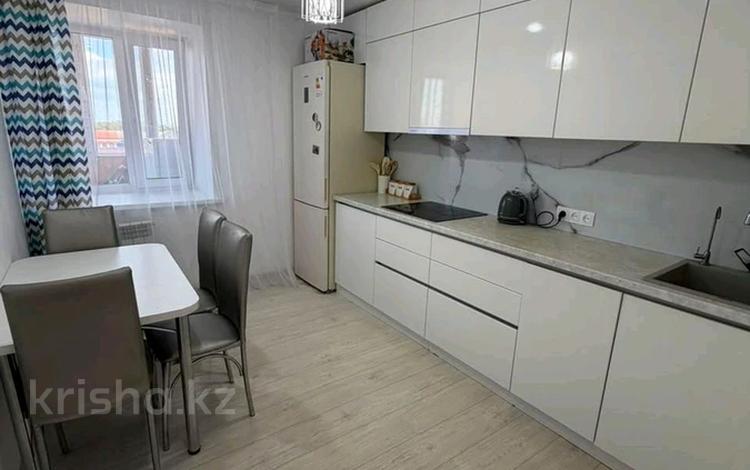 2-комнатная квартира · 54 м² · 8/9 этаж, Валиханова 1/4 — р-н It Лицей за 28.2 млн ₸ в Петропавловске — фото 2