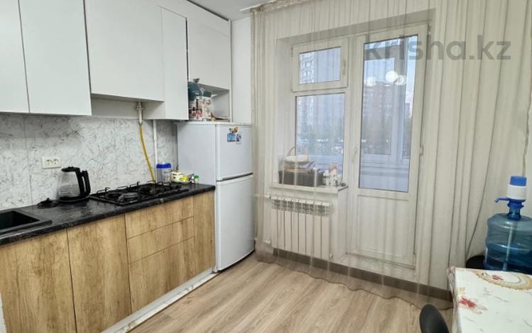 1-комнатная квартира · 34.2 м² · 2/5 этаж, мкр 11, Актобе, улица Нагашбай Шайкенова, 4 за 14.5 млн ₸ — фото 3