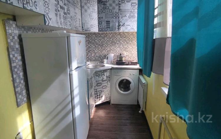 1-бөлмелі пәтер · 28 м² · 3/10 қабат, мкр Аксай-3А 88 — Толе би Яссауи КарСити, бағасы: 1 500 〒 в Алматы, Ауэзовский р-н — фото 2