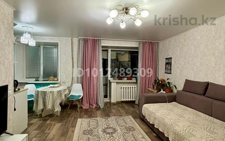 1-комнатная квартира · 32 м² · 2/5 этаж, 3 микрарайон 2 за 10 млн 〒 в Риддере — фото 3