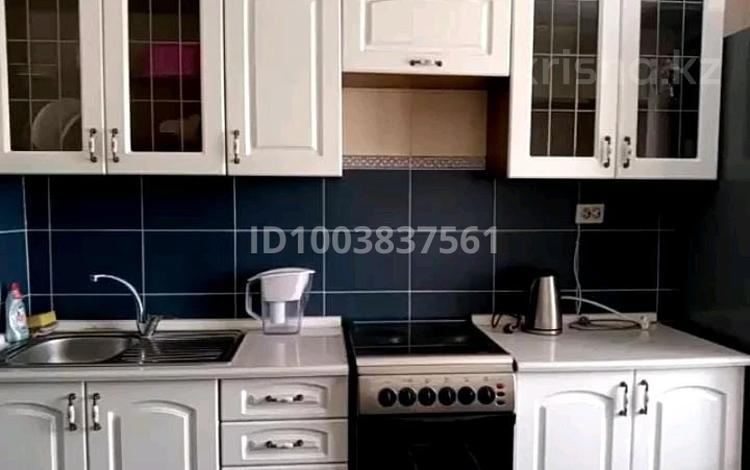 3-бөлмелі пәтер · 75 м² · 5/5 қабат, 1 микр-н, бағасы: 210 000 ₸ в Есик — фото 39