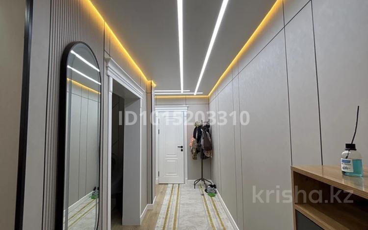 3-бөлмелі пәтер · 80 м² · 1/5 қабат, Арай-2 ш/а. 12, бағасы: 32 млн ₸ в Таразе, мкр Арай-2 — фото 2