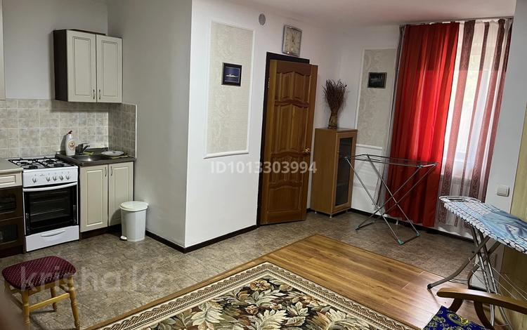 1-комнатная квартира · 30 м² · 1/1 этаж, Азаттык 74/2 — Карымсакова за 140 000 ₸ в Атырау, мкр Жилгородок — фото 21