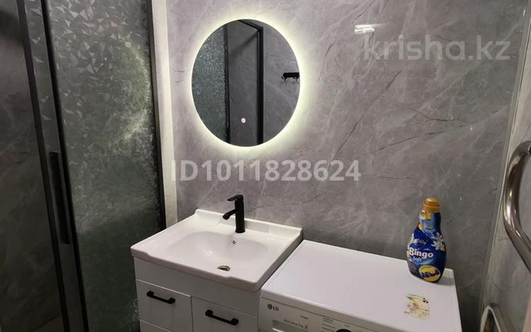 2-бөлмелі пәтер · 56 м² · 1/5 қабат, 8-й мкр 26, бағасы: 13 млн ₸ в Актау — фото 2