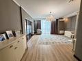 3-бөлмелі пәтер · 140 м² · 16/20 қабат, Брусиловского 140, бағасы: 74 млн ₸ в Алматы, Алмалинский р-н — фото 2