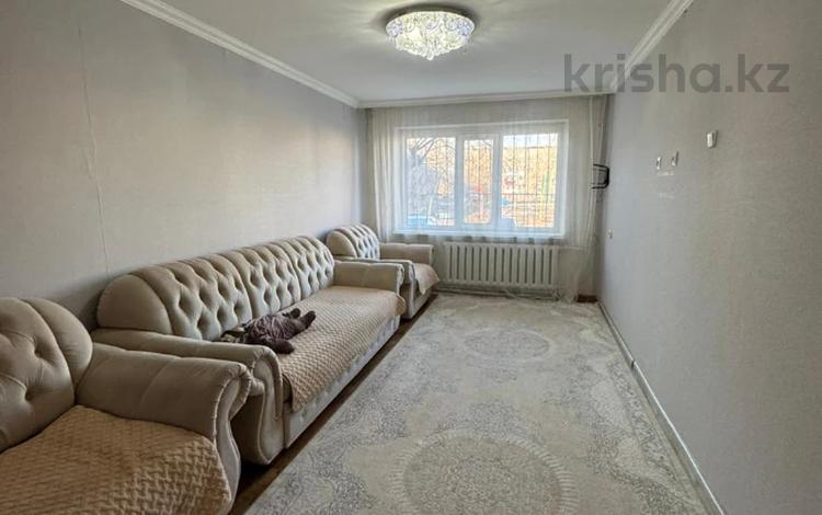 2-бөлмелі пәтер · 43.9 м² · 1/5 қабат, Майкудук, 17й микрорайон, бағасы: 11 млн ₸ в Караганде, Алихана Бокейханова р-н — фото 2