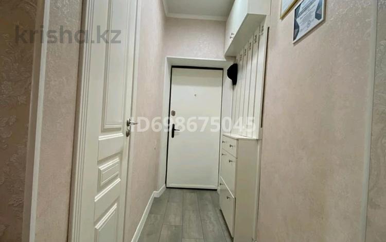 2-бөлмелі пәтер · 40 м² · 2/2 қабат, Бауржана момушилы — Возле кафе Балтика, бағасы: 18 млн ₸ в Таразе — фото 3
