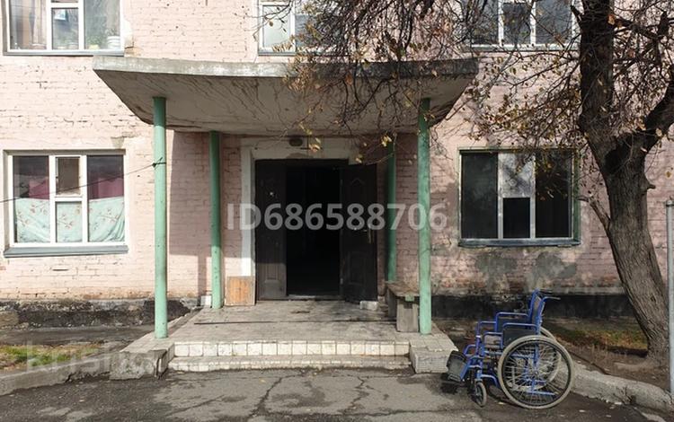1-комнатная квартира, 18 м², 1/2 этаж помесячно, Жандосова 7 за 27 000 〒 в Талдыкоргане — фото 2