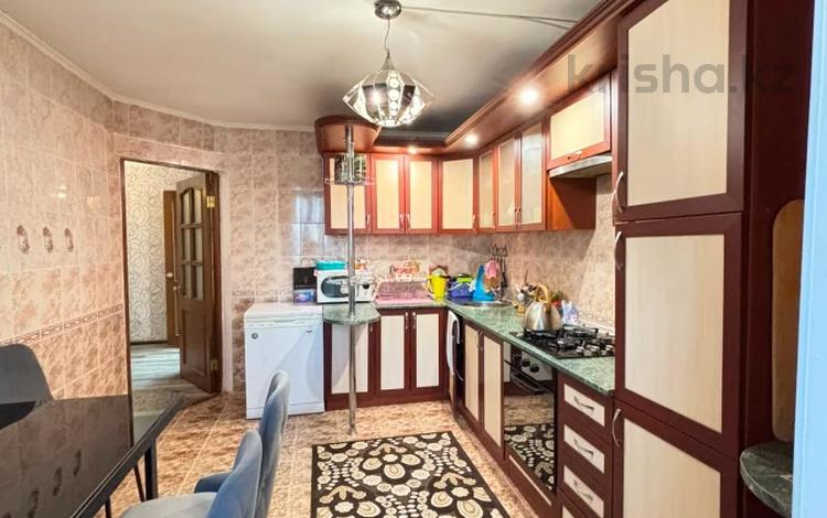 3-бөлмелі пәтер · 95.8 м² · 5/10 қабат, 2 ш/а., бағасы: 31 млн ₸ в Актобе, мкр 8 — фото 2