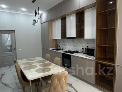 2-комнатная квартира · 83 м² · 2/10 этаж, 18А мкр 5 за 300 000 ₸ в Актау