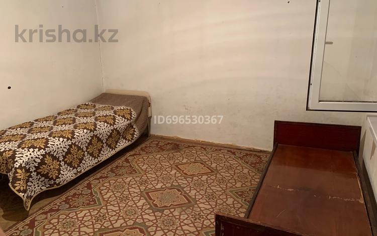 Отдельный дом · 1 комната · 12 м² · 8 сот., Алтынарық 181 — ул. өтегенова ост. жаңаша за 35 000 ₸ в Шымкенте, Абайский р-н — фото 4