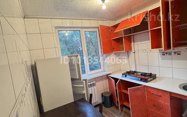 3-бөлмелі пәтер · 70 м² · 3/4 қабат, мкр №2, №2 ш/а. 24, бағасы: 300 000 ₸ в Алматы, Ауэзовский р-н — фото 2