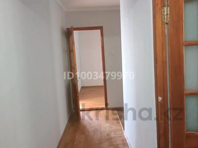 3-комнатная квартира · 68 м² · 4/5 этаж, 17-й микрорайон, 17-й микрорайон 17 за 180 000 〒 в Шымкенте, Аль-Фарабийский р-н