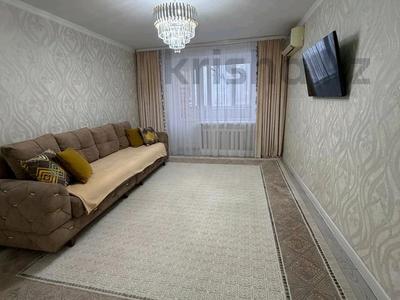 3-бөлмелі пәтер · 56.9 м² · 4/5 қабат, мкр. Зачаганск пгт, 2 линейная, бағасы: 23.7 млн ₸ в Уральске