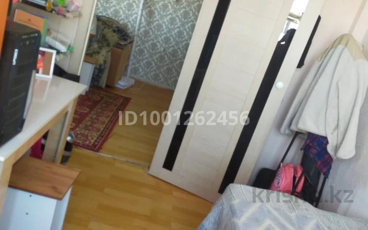 3-комнатная квартира · 48.9 м² · 5/5 этаж, Мухамеджанова за 18 млн ₸ в Балхаше — фото 2