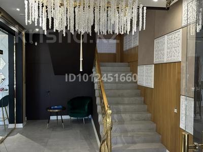 Магазины и бутики, конференц-залы, студии · 180 м² за 2 млн ₸ в Астане, Есильский р-н