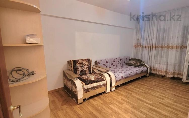 2-комнатная квартира, 41.7 м², 2/5 этаж, мкр Каргалы 6 — Конечная остановка 119 маршрута, Кооптехникум