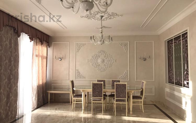 5-комнатная квартира · 250 м² · 3/5 этаж, Саркырама 4 за 2.5 млн 〒 в Астане, Алматы р-н — фото 2