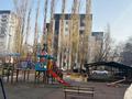3-бөлмелі пәтер · 98 м² · 8/10 қабат, мкр Аксай-1А, бағасы: 52 млн ₸ в Алматы, Ауэзовский р-н — фото 15