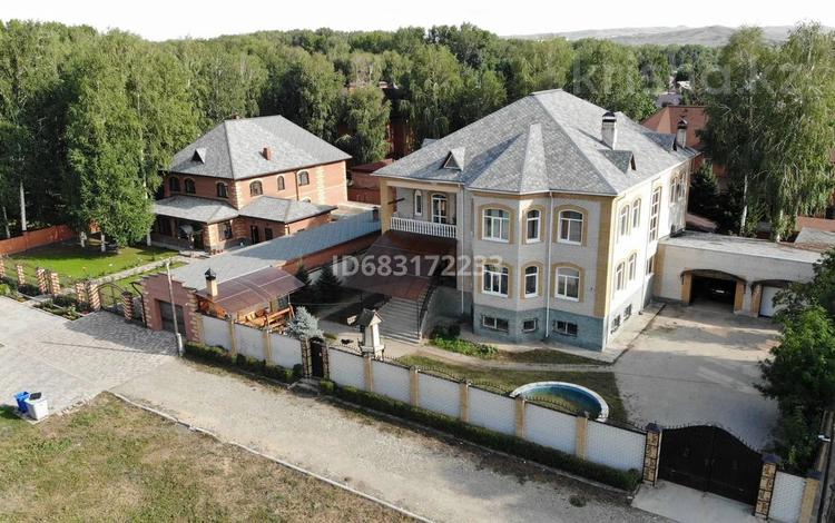 Отдельный дом · 12 комнат · 762 м² · 14 сот., Меновное за 287 млн ₸ в Усть-Каменогорске, Ахмирово — фото 20