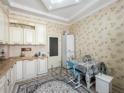 3-бөлмелі пәтер · 98 м² · 8/13 қабат, Абикен Бектуров 7, бағасы: 50.3 млн ₸ в Астане, Нура р-н