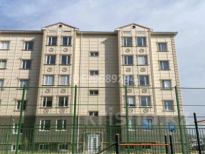 2-комнатная квартира, 78 м², 1/5 этаж, мкр Нуртас 4267/3 за 40 млн 〒 в Шымкенте, Каратауский р-н