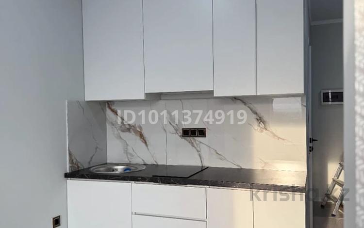 1-бөлмелі пәтер · 32 м² · 8/9 қабат, мкр. Шугыла 340/46к4, бағасы: 21.5 млн ₸ в Алматы, Наурызбайский р-н — фото 2