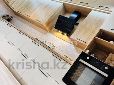 4-комнатная квартира · 143.3 м² · 2/9 этаж, мкр 8, А.Молдагулова 49 а за 68 млн ₸ в Актобе