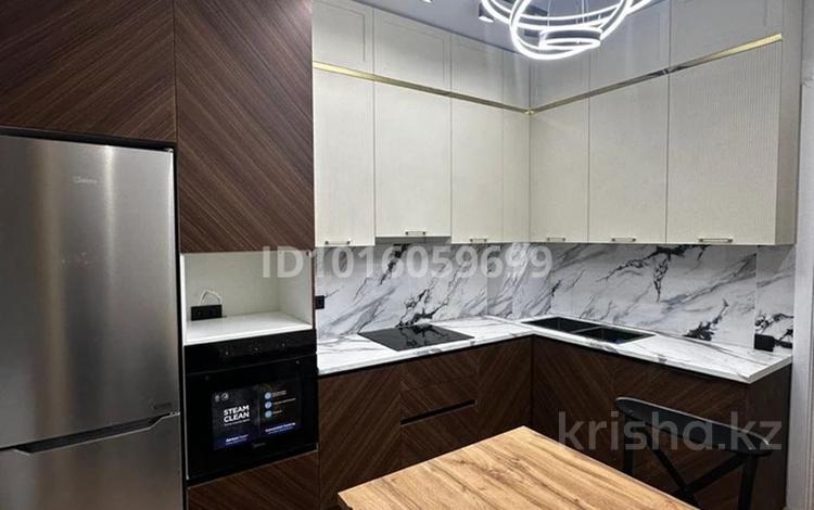 4-комнатная квартира · 100 м² · 4/9 этаж, Туран 55/6-8 за 600 000 ₸ в Астане, Нура р-н — фото 2