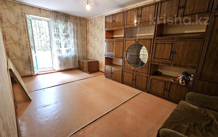 2-комнатная квартира · 50 м² · 2/5 этаж, мкр Аксай-5 за 35.5 млн ₸ в Алматы, Ауэзовский р-н — фото 2