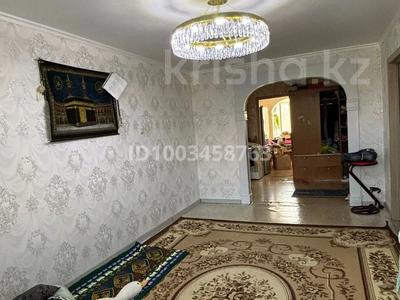 4-комнатная квартира · 88 м² · 3/6 этаж, мкр 8, Братья Жубановых за 27 млн 〒 в Актобе