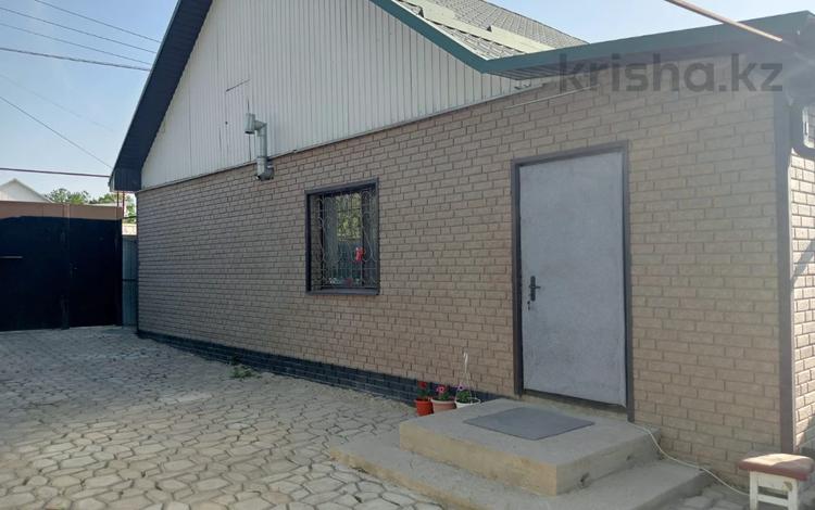 Отдельный дом · 3 комнаты · 86.5 м² · 3.5 сот., Улица Сергея Тюленина 1а за 30 млн 〒 в Таразе — фото 2