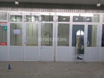 Дүкендер мен бутиктер · 42 м², бағасы: 6.5 млн 〒 в Таразе