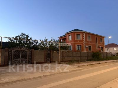 Отдельный дом · 8 комнат · 500 м² · 10 сот., мкр Жети Казына, Султан Ожкенова 1 — Рынок Сарайшык за 1.2 млн ₸ в Атырау