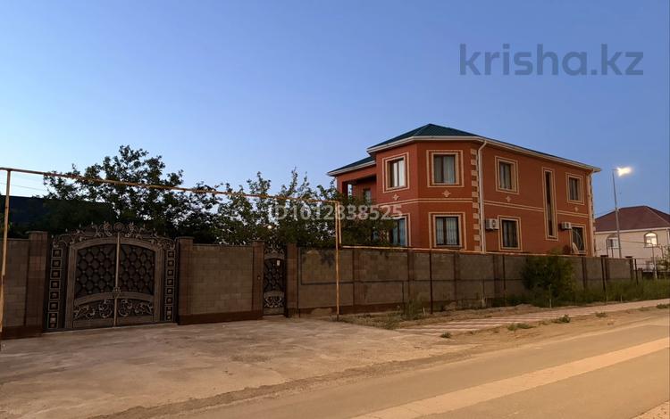 Отдельный дом · 8 комнат · 500 м² · 10 сот., мкр Жети Казына, Султан Ожкенова 1 — Рынок Сарайшык за 1.2 млн ₸ в Атырау — фото 2