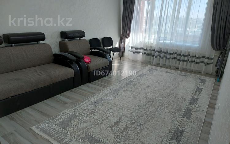 3-комнатная квартира · 80 м² · 3/3 этаж, Мира 42 за 20 000 ₸ в  — фото 2