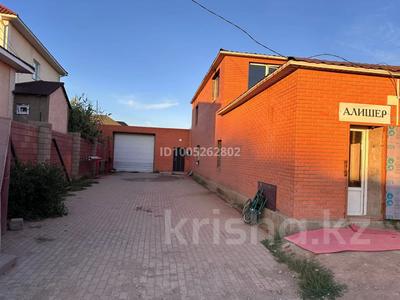 Дом · 6 комнат · 200 м², Братьев Мусиных 44/2 за 50 000 〒 в Балхаше