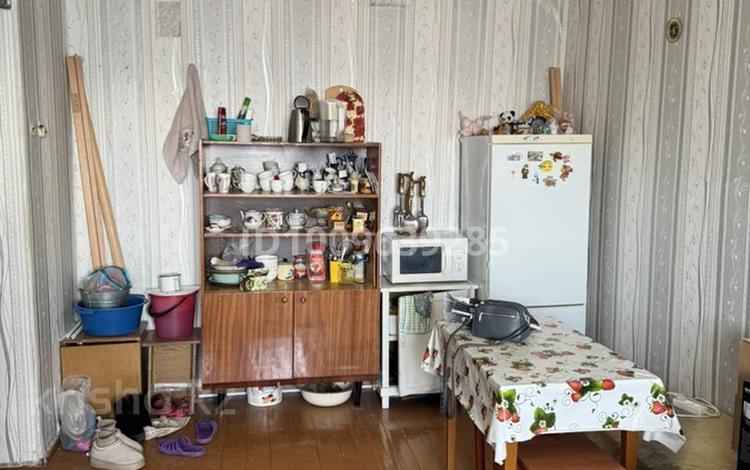 1-комнатная квартира · 17 м² · 8/9 этаж, Курмангазы 165 за 4 млн 〒 в Уральске, мкр Школьник — фото 2