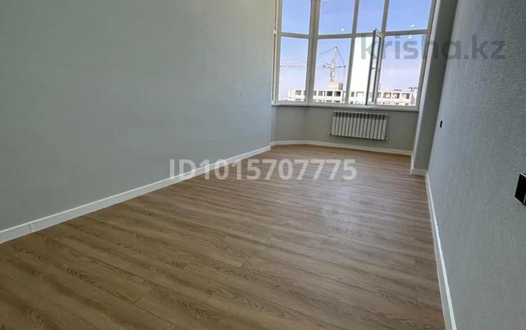 2-комнатная квартира · 74.3 м² · 13/16 этаж, 16-й мкр 64 за 25.5 млн ₸ в Актау — фото 2