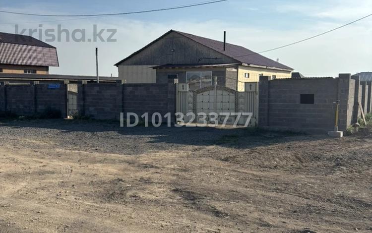 Отдельный дом · 4 комнаты · 200 м² · 10 сот., мкр Кунгей за 50 млн ₸ в Караганде, Казыбек би р-н — фото 2