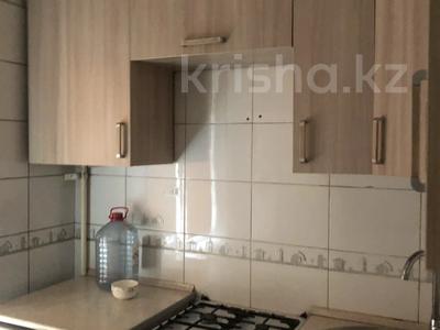 3-бөлмелі пәтер · 64 м² · 2/5 қабат, Айнабұлақ-2 ш/а. 61, бағасы: 300 000 ₸ в Алматы, Жетысуский р-н
