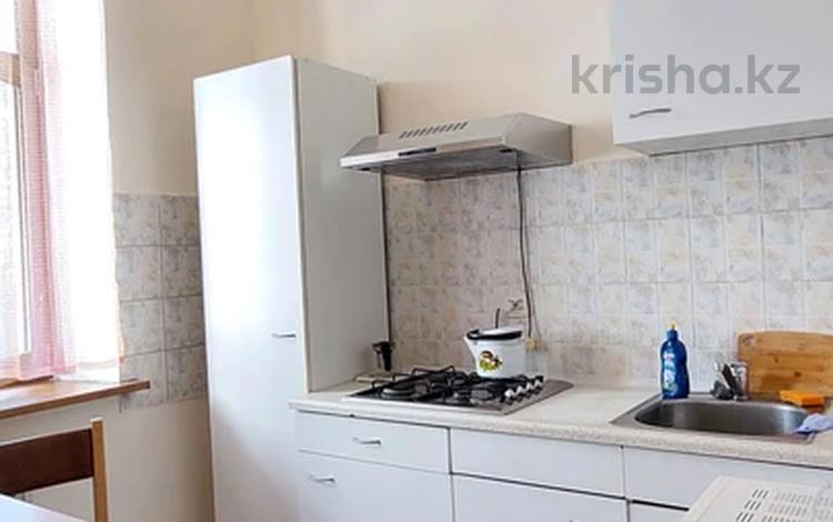 1-комнатная квартира · 45 м² · 2/3 этаж, Айтеке би 78 — Желтоксан за 220 000 ₸ в Алматы, Алмалинский р-н — фото 2
