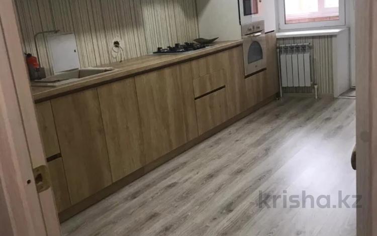 3-бөлмелі пәтер, 92 м², 3/6 қабат, Юбилейный 28, бағасы: 40 млн 〒 в Костанае — фото 2